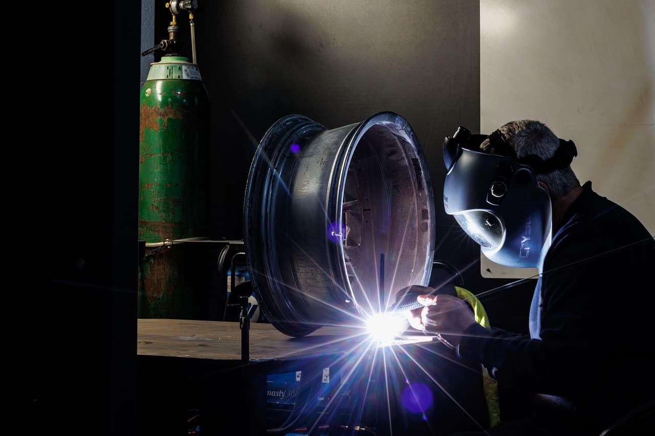 Aviation Mechanics in High Demand as Labor Shortage Looms