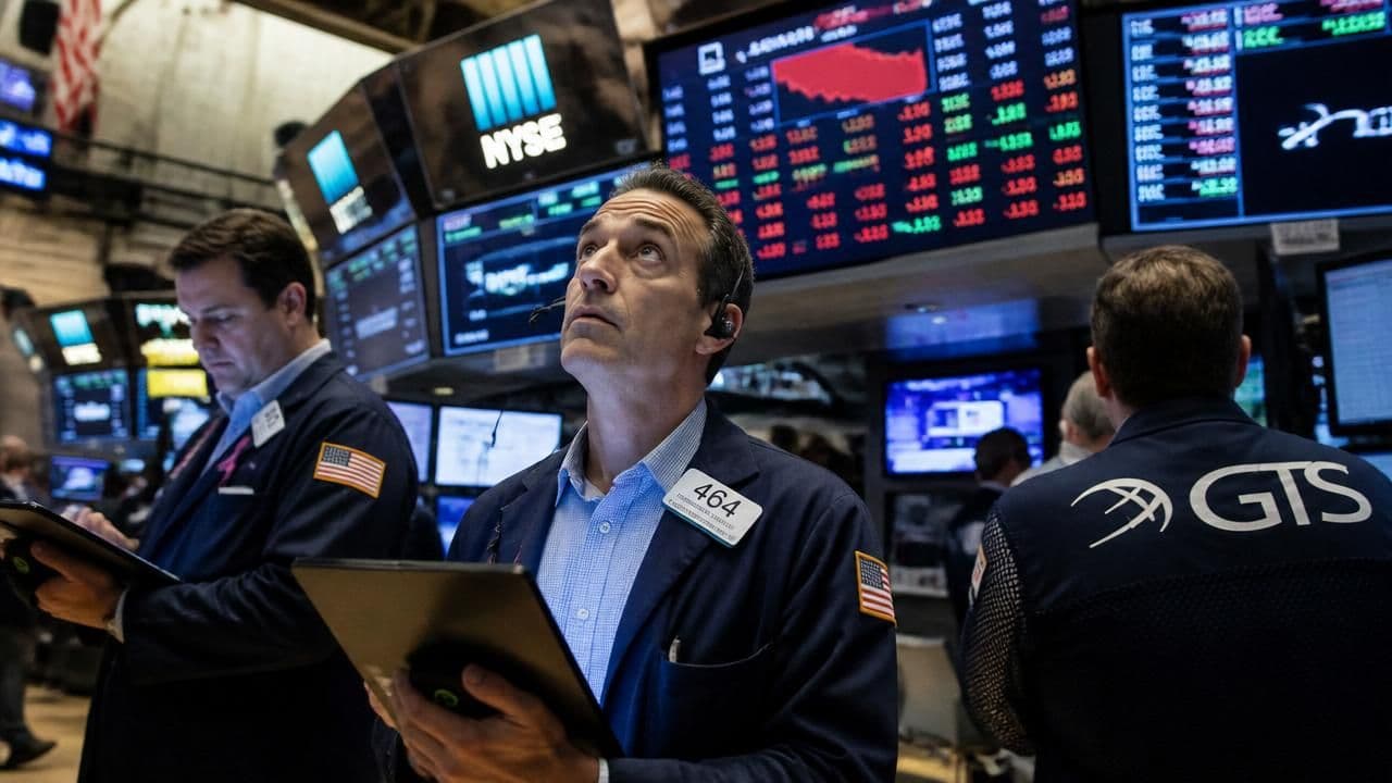Global Markets Swing on US-Iran Tensions as Oil Volatility Drives Relief Rallies and Steep Losses