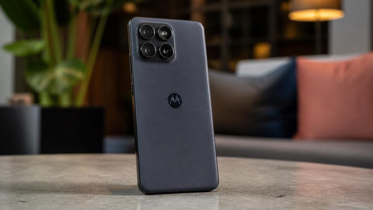 Motorola's GrapheneOS Phones to Launch in 2027 as Premium Flagships, Priced Above Pixels