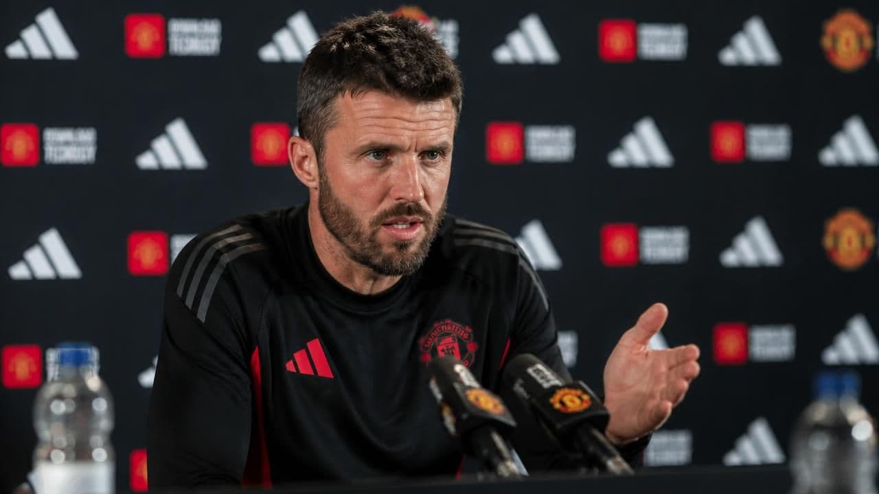 Carrick Calls for More Signings as Man Utd Rebuild Takes Shape