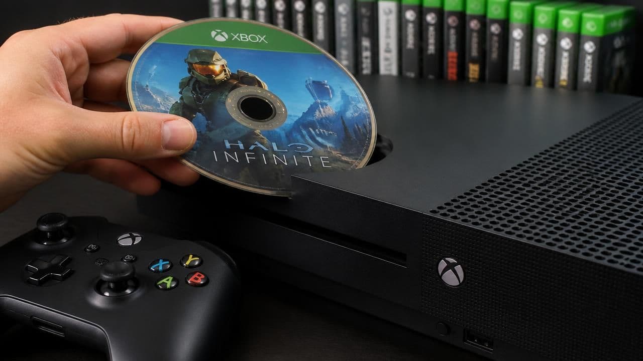 Xbox's Disc-to-Digital Feature Arrives 15 Years After the Xbox One DRM Disaster