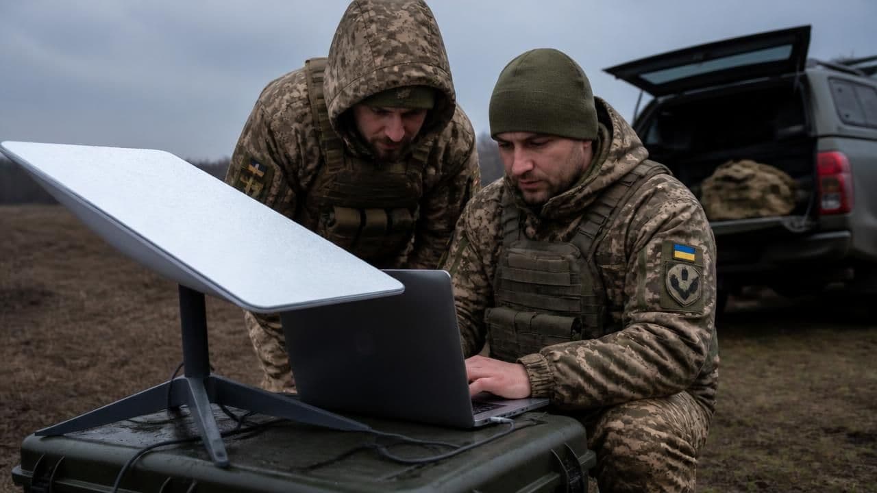 Ukraine and U.S. at Odds Over Starshield Limits as Drone Access Is Cut