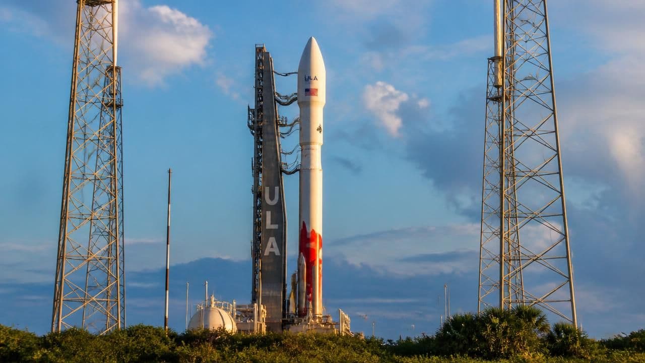 ULA sets Friday the 13th return to flight for Vulcan with 40 Amazon Leo satellites
