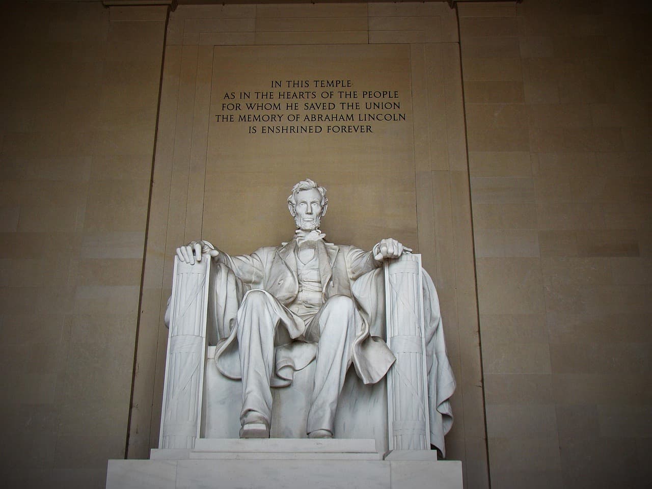 Lincoln Memorial Reflecting Pool Liner Cut with Sharp Knife or Razor, NPS Says