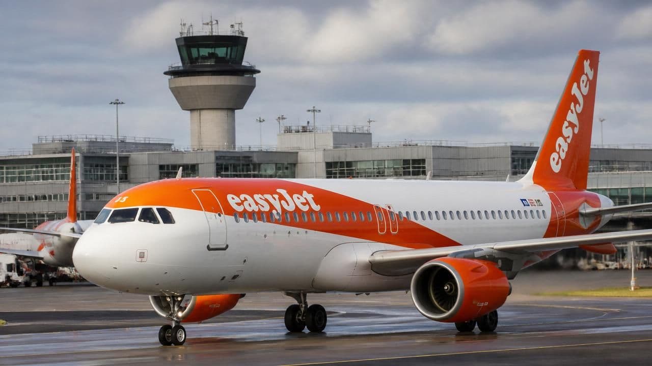 EasyJet Profit Plunges 70% as Middle East Conflict Drives Up Fuel Costs