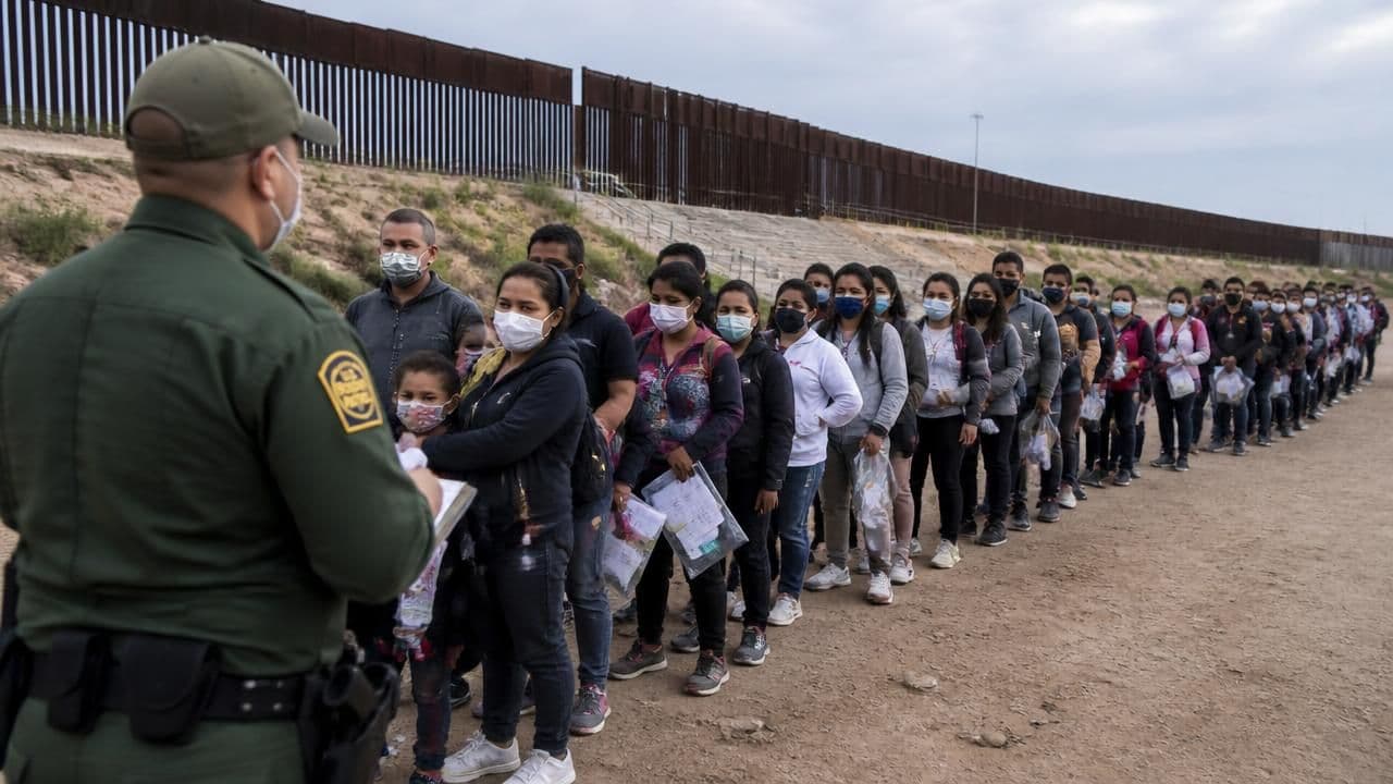 Trump Administration Plans Largest Mass Visa Revocation in US History, Targeting 200,000 Asylum-Seekers