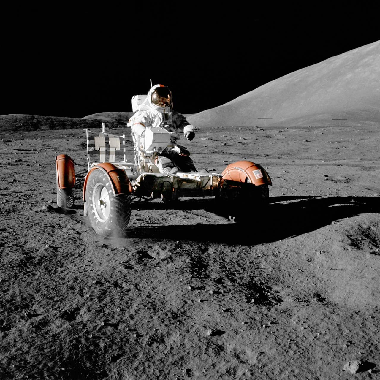NASA's Curiosity Rover Marks 5,000 Martian Days, Defying Expectations and Climbing New Heights