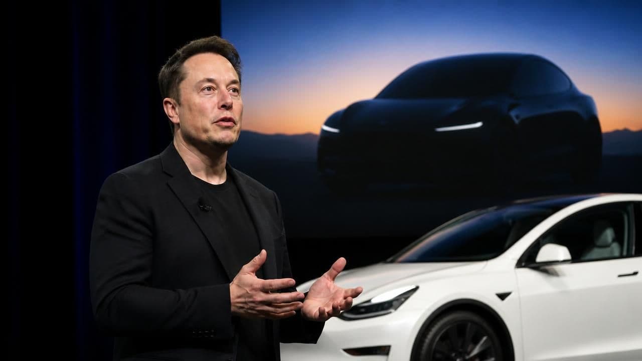 Musk Vows 5 Million Teslas a Year by 2030 as Profits Slump and AI Bills Mount