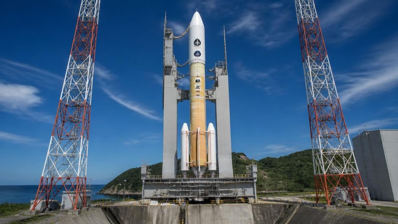 NASA-JAXA MMX Mission to Land on Phobos, Return Samples to Earth